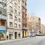 Bebarceloner Eixample Apartments - 4 Bedrooms