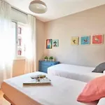 Bebarceloner Eixample Apartments - 4 Bedrooms