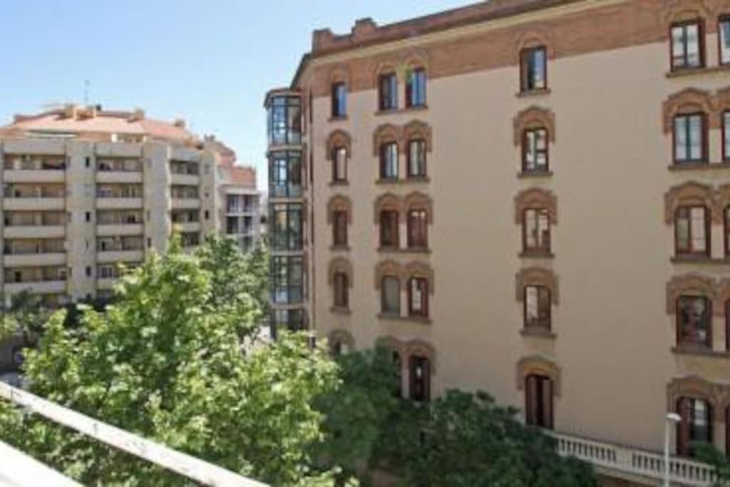 Apartment Bebarceloner Eixample - 4 Bedrooms Barcelona